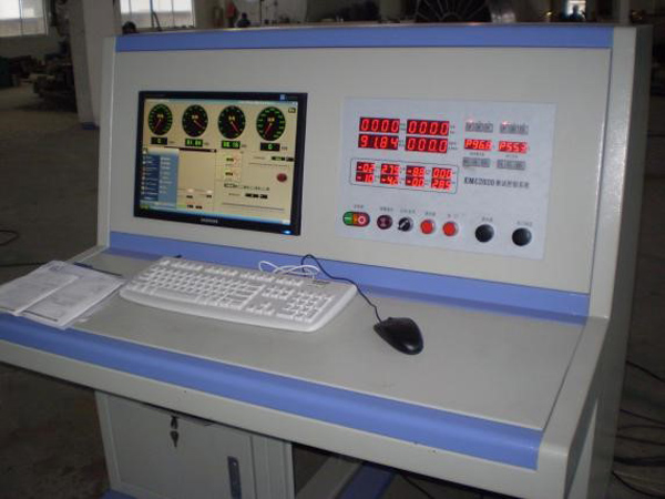 設(shè)備控制臺(tái)和操作軟件部分